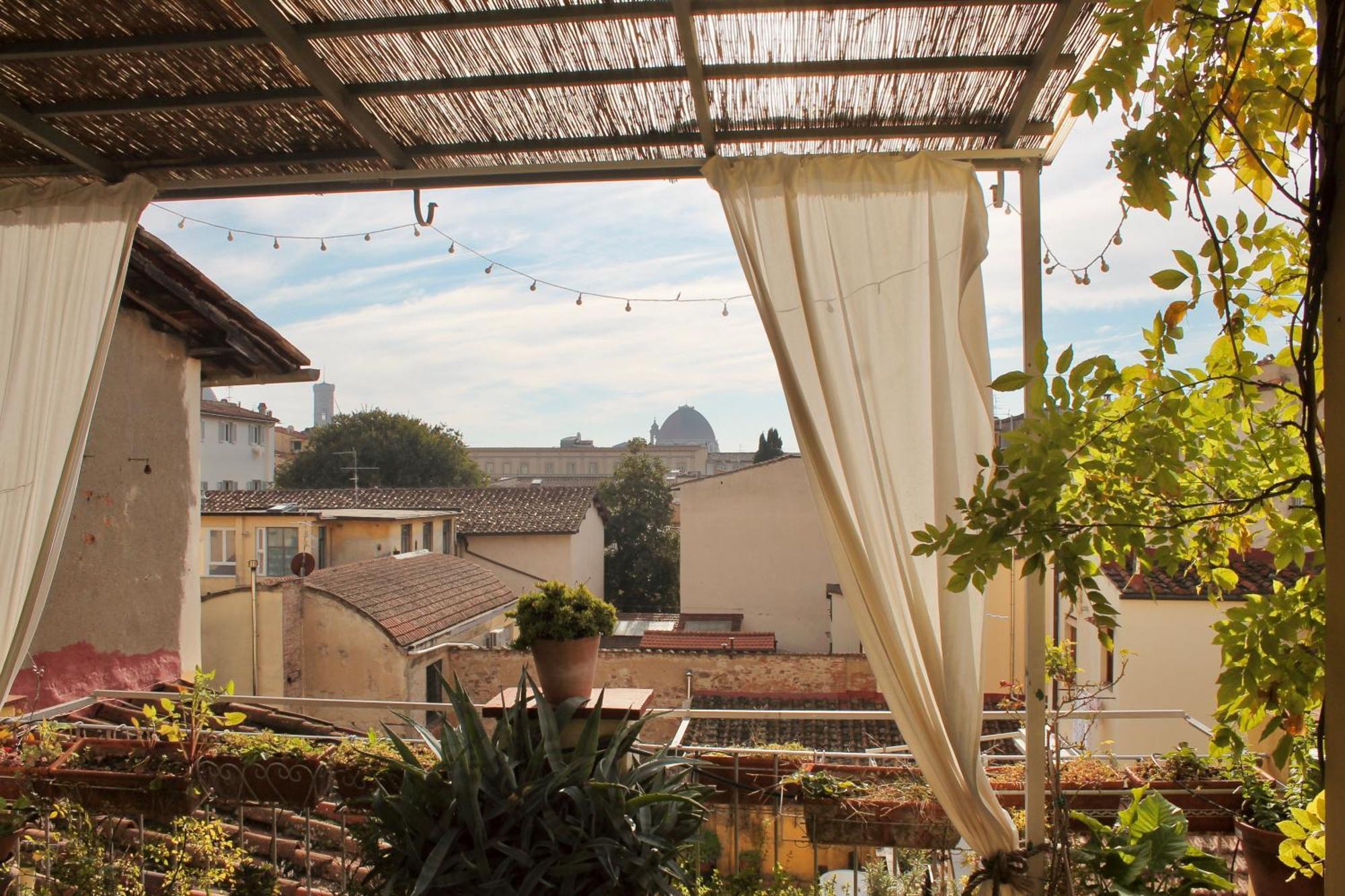 Attico Con Terrazza Su Appartamento