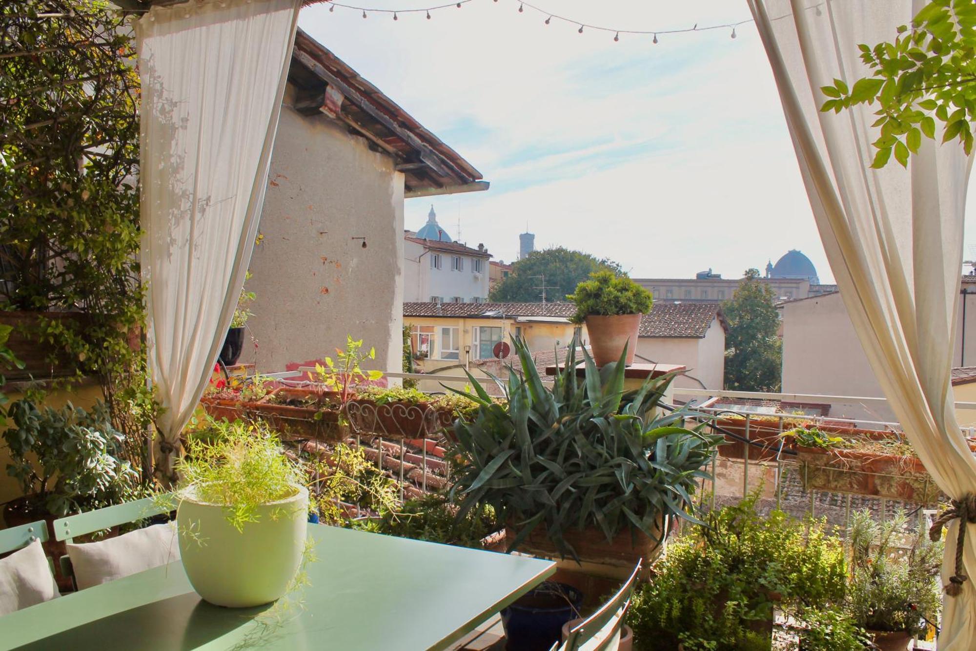 Appartamento Attico Con Terrazza Su